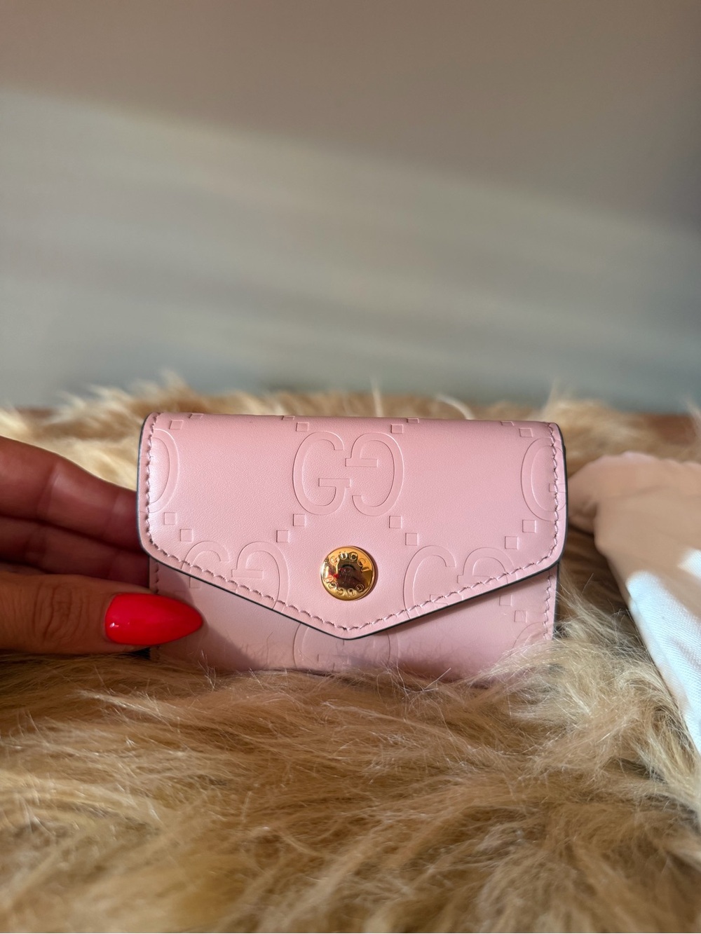 Brand new Gucci soft Pink Embossed card holder